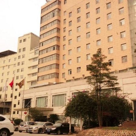 Yunheng Hotel Neijiang ภายนอก รูปภาพ