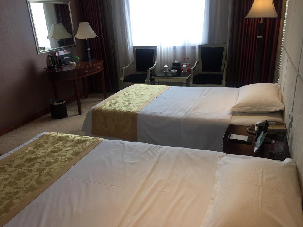 Yunheng Hotel Neijiang ภายนอก รูปภาพ